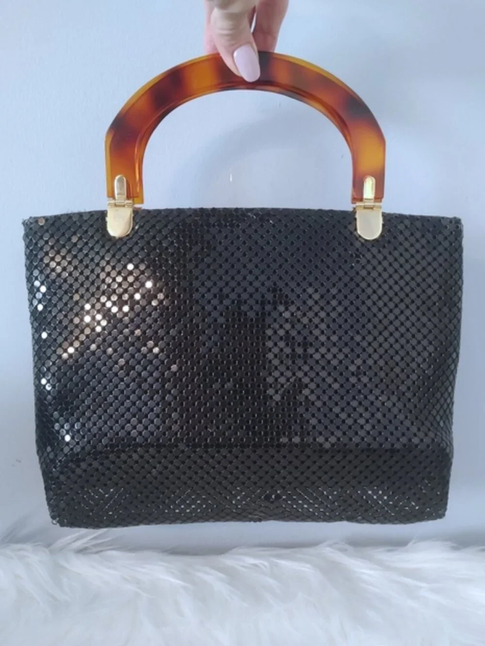 Vintage 1960s metal mesh handbag w/lucite handles - Picture 1 of 11